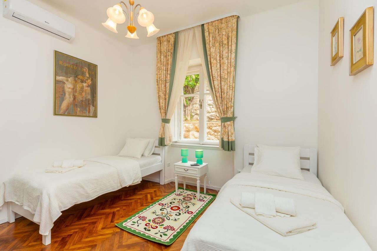 Apartment Villa Ahava Дубровник Екстериор снимка